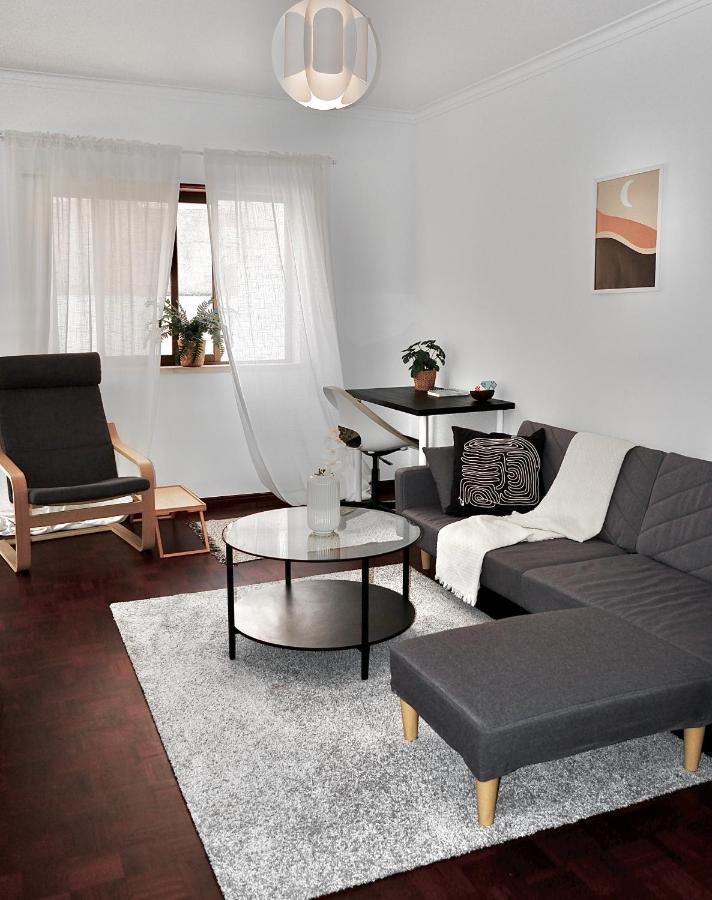 Caparica Coast Townhouse Apartments ชาร์เนกา ภายนอก รูปภาพ